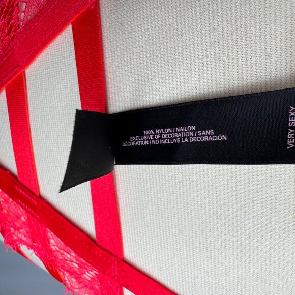 Vintage Y2K Victorias Secret Very Sexy Unlined Demi Red Lace Strappy Bra 34B - Picture 7 of 8